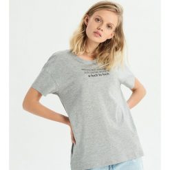 T-shirt z zabawnym hasłem - Jasny szar. T-shirty damskie marki DOMYOS. W wyprzedaży za 9.99 zł.