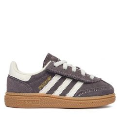 Sneakersy adidas. Szare trampki i tenisówki chłopięce Adidas, bez wzorów, bez zapięcia. Za 259.99 zł.