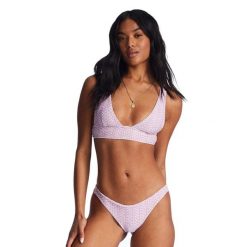 Dół od stroju kąpielowego Billabong Covered In Love Tanlines Tanga. Fioletowe bikini damskie Billabong, l, bez wzorów. Za 94.99 zł.