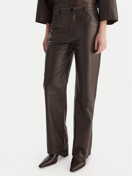 ViCOLO Spodnie skórzane TF0318 Brązowy Regular Fit. Brązowe spodnie materiałowe damskie ViCOLO, xs, bez wzorów, ze skóry. Za 1,049.00 zł.