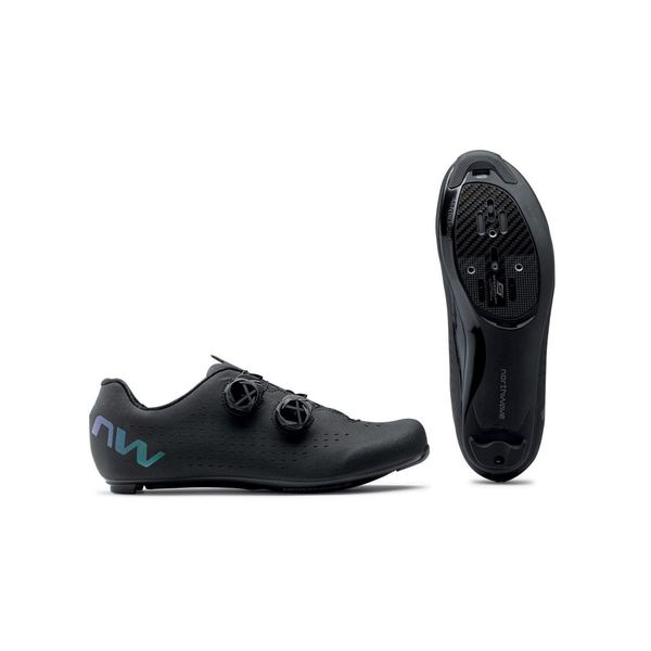 Buty rowerowe szosowe męskie NORTHWAVE REVOLUTION 3 czarne. Czarne buty sportowe męskie Northwave, bez zapięcia, rowerowe. W wyprzedaży za 787.75 zł.