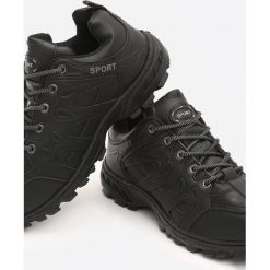 Czarne Buty Sportowe Mirrorlike. Czarne buty sportowe męskie Born2be, przed kostkę, bez zapięcia. Za 79.99 zł.