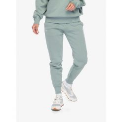 Spodnie damskie Under Armour Rival Fleece Joggers. Zielone spodnie sportowe damskie Under Armour, bez wzorów. Za 156.99 zł.