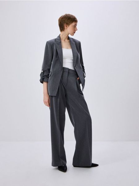 Marynarka z podwiniętymi rękawami - szary. Szare żakiety damskie Reserved, l, bez wzorów, z tkaniny. W wyprzedaży za 119.99 zł.