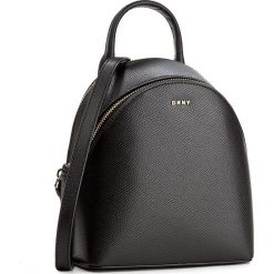 Torebka DKNY - Bryant Park R2116050 Black 001. Torby na ramię damskie marki DKNY. W wyprzedaży za 579.00 zł.