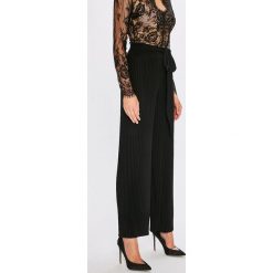 Answear - Spodnie. Legginsy damskie marki ANSWEAR. W wyprzedaży za 39.90 zł.