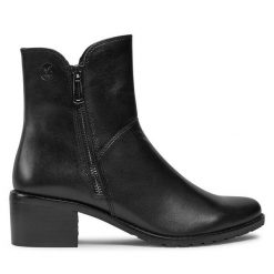 Botki Caprice. Czarne botki damskie Caprice, bez obcasa, na słupku, bez zapięcia. Za 379.99 zł.