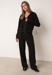 Czarny Komplet Dresowy z Prążkowanego Materiału Bluza z Kapturem i Spodnie Alatha. Czarne bluzy damskie Born2be, l, bez wzorów, z dresówki, z kapturem, trekkingowe. Za 169.99 zł.