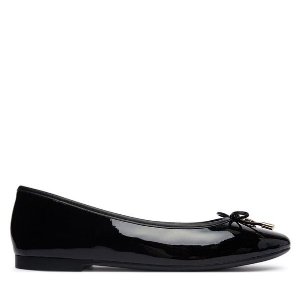 Baleriny Tommy Hilfiger. Czarne baleriny damskie Tommy Hilfiger, bez wzorów, bez obcasa. Za 409.99 zł.