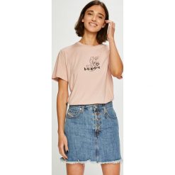 Diesel - Top. Czerwone t-shirty damskie Diesel, l, bez wzorów, z bawełny, casualowe, bez kołnierzyka. W wyprzedaży za 139.90 zł.