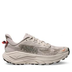 Buty do biegania Hoka. Brązowe obuwie sportowe damskie HOKA, bez wzorów, do biegania. Za 719.99 zł.