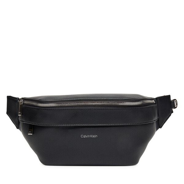 Saszetka nerka Calvin Klein. Czarne saszetki męskie Calvin Klein, młodzieżowe, małe. Za 229.99 zł.