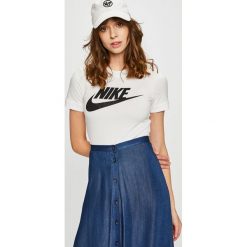 Nike Sportswear - Top. Szare topy damskie Nike Sportswear, z nadrukiem, z bawełny, z okrągłym kołnierzem, z krótkim rękawem. W wyprzedaży za 139.90 zł.