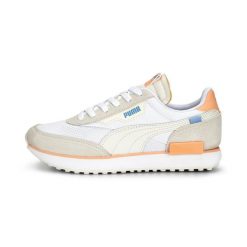 Obuwie Sportowe Damskie Puma Future Biały. Białe obuwie sportowe damskie Puma, bez wzorów, z materiału, trekkingowe. Za 469.99 zł.