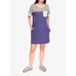 Sukienka turystyczna Kavu Cut Back. Zielone koszulki sportowe damskie KAVU, l, bez wzorów, sportowe, bez kołnierzyka. Za 182.99 zł.
