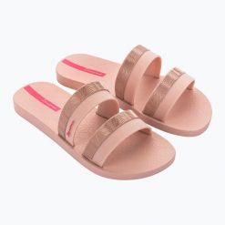 Klapki damskie Ipanema Mesh Slide. Czerwone klapki damskie Ipanema, bez wzorów, z meshu, bez obcasa. Za 79.99 zł.
