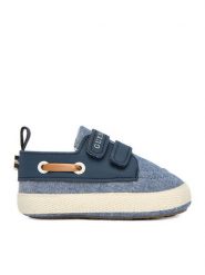 Guess Półbuty CEO-CM250725-10 Niebieski. Niebieskie półbuty chłopięce Guess, z aplikacjami, z materiału, bez zapięcia. Za 99.99 zł.