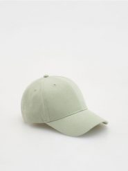 Czapka z daszkiem - jasnozielony. Zielone czapki i kapelusze damskie Reserved, bez wzorów. W wyprzedaży za 39.99 zł.