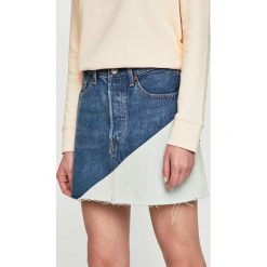 Levi's - Spódnica. Niebieskie spódnice damskie Levi's, s, bez wzorów, z bawełny, casualowe, mini, proste. W wyprzedaży za 119.90 zł.