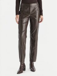 Vero Moda Spodnie z imitacji skóry Vips 10336342 Brązowy Straight Fit. Brązowe spodnie materiałowe damskie Vero Moda, bez wzorów, ze skóry. Za 219.99 zł.