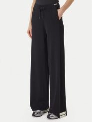 Guess Spodnie dzianinowe V6GB06 Z0651 Czarny Regular Fit. Czarne spodnie materiałowe damskie Guess, xs, z aplikacjami, z dzianiny. Za 524.99 zł.