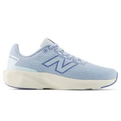 Buty damskie New Balance 413 v3 W4139I6 – niebieskie. Niebieskie obuwie sportowe damskie New Balance, bez wzorów, do biegania. Za 249.99 zł.