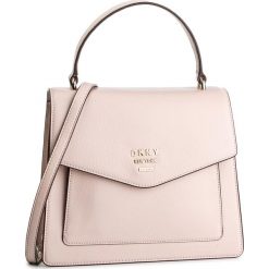 Torebka DKNY - Whitney Ns Th Satche R91DHA96 Iconic Blush 3IB. Czerwone torebki do ręki damskie DKNY, bez wzorów, ze skóry, klasyczne, bez dodatków. W wyprzedaży za 589.00 zł.