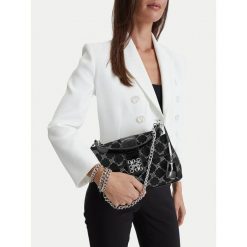 Torebka Nine West. Czarne torebki do ręki damskie Nine West, bez wzorów, klasyczne, bez dodatków. Za 329.99 zł.