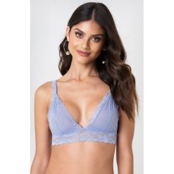 Andrea Hedenstedt x NA-KD Biustonosz z szerokim paskiem - Blue. Biustonosze marki Andrea Hedenstedt x NA-KD. W wyprzedaży za 24.28 zł.