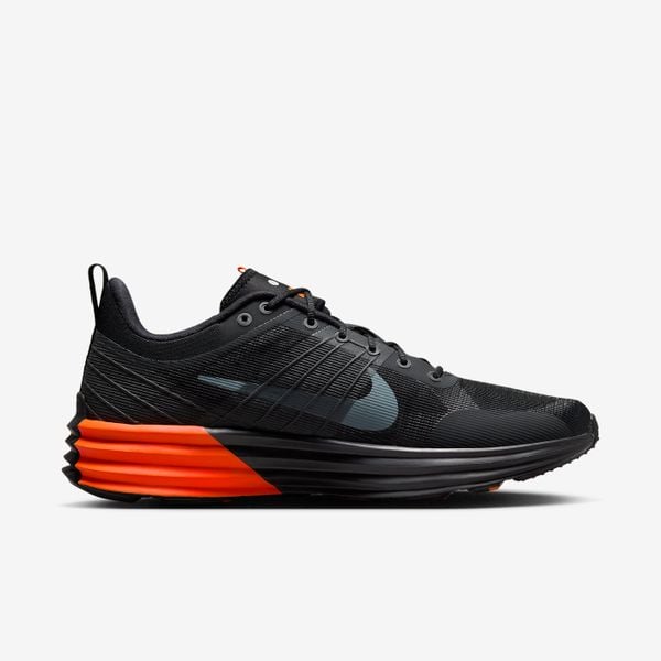 Nike Lunar Roam Sneskersy męskie. Czarne buty sportowe męskie Nike, z materiału, bez zapięcia, na fitness i siłownię. Za 409.99 zł.