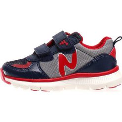 Sneakersy "Sport 552" w kolorze granatowo-czerwonym. Czerwone trampki i tenisówki chłopięce Naturino, z materiału, sportowe. W wyprzedaży za 172.95 zł.