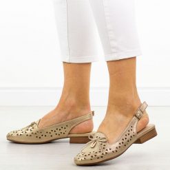 Złote ażurowe półbuty damskie Jezzi Asa222-7. Żółte półbuty damskie Jezzi, na lato, w ażurowe wzory, z materiału, eleganckie, bez obcasa, na płaskiej podeszwie, bez zapięcia. Za 209.00 zł.