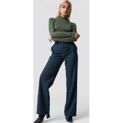 NA-KD Classic Spodnie garniturowe w kratkę - Blue. Niebieskie spodnie materiałowe damskie NA-KD Classic, w kratkę. Za 202.95 zł.