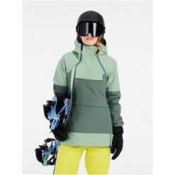 Kurtka narciarska/snowboardowa z kapturem damska PROTEST Prtditsy. Zielone kurtki damskie Protest, bez wzorów, z puchu, z kapturem. Za 1,099.99 zł.