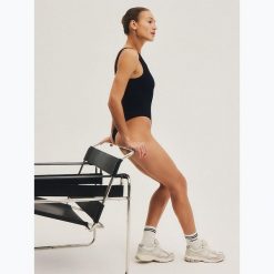 Body damskie JOYINME Open Up Seamless. Czarne t-shirty damskie Joy in me, bez wzorów, bez kołnierzyka. Za 109.99 zł.