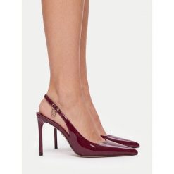 Szpilki Nine West. Czerwone szpilki damskie Nine West, bez wzorów, bez obcasa, bez zapięcia. Za 279.99 zł.