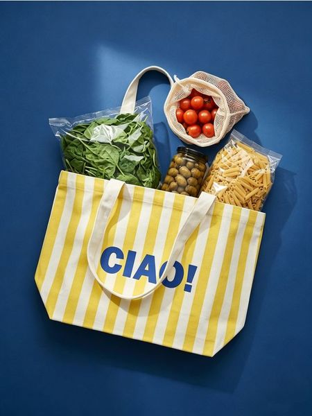 Torba shopper na ramię w paski z napisem - żółty. Żółte torby i plecaki dziecięce Sinsay. Za 25.99 zł.