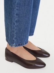 Lasocki Baleriny CEO-RST-KAJA-66 Brązowy. Brązowe baleriny damskie Lasocki, bez wzorów, ze skóry, bez obcasa. Za 149.99 zł.