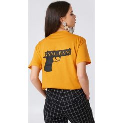 NA-KD T-shirt Bang Bang - Orange. Pomarańczowe t-shirty damskie NA-KD, z nadrukiem, z bawełny, z okrągłym kołnierzem. Za 72.95 zł.