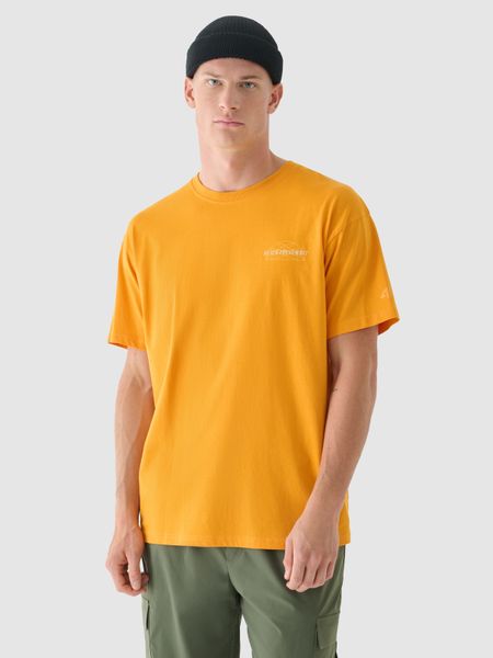 4F T-shirt oversize z nadrukiem męski - pomarańczowy L. Brązowe koszulki sportowe męskie 4f, l, bez wzorów, z bawełny, bez kołnierzyka, bez ramiączek. W wyprzedaży za 49.99 zł.