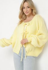 Żółty Kardigan Oversize z Wełną Zdobiony Kokardkami Eleathalie. Żółte kardigany damskie Born2be, z aplikacjami, z jeansu, eleganckie. Za 139.99 zł.