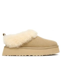 Śniegowce Ugg. Brązowe śniegowce i trapery damskie UGG. Za 719.99 zł.