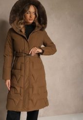 Brązowa Zimowa Kurtka Pikowana o Długim Fasonie z Kapturem i Paskiem Emereja. Brązowe kurtki damskie Renee, na zimę, m, bez wzorów, z dzianiny, z kapturem. Za 299.99 zł.