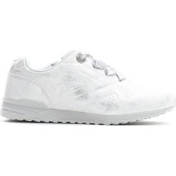 Srebrne Buty Sportowe Play Mate. Szare buty sportowe dziewczęce Born2be, z materiału. Za 59.99 zł.