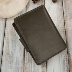 Paolo Peruzzi Portfel damski skórzany średni ciemnozielony z zabezpieczeniem RFID AL-04-GB. Zielone portfele damskie Paolo Peruzzi, bez wzorów. Za 110.43 zł.