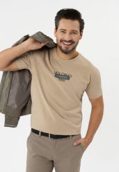 Bawełniana koszulka, Comfort Fit, T-CALVI. T-shirty męskie Volcano, l, bez wzorów, z bawełny, klasyczne, bez kołnierzyka. Za 69.99 zł.