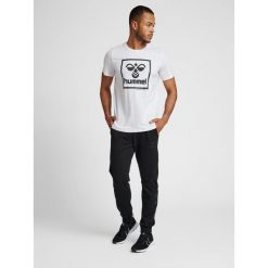 Koszulka sportowa męska Hummel SAM 2.0 T-shirt. Białe koszulki sportowe męskie Hummel, l, bez wzorów, z bawełny, bez kołnierzyka, bez ramiączek, na fitness i siłownię. Za 60.00 zł.