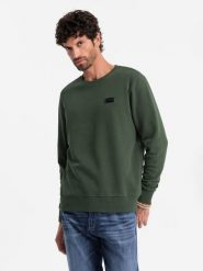 Nierozpinana dresowa bluza męska z metalowym pinem – ciemnozielona V4. Zielone bluzy męskie Ombre Clothing, m, bez wzorów, z bawełny, bez kaptura. Za 159.99 zł.