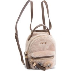 Plecak LIU JO - S Backpack Brentas N68066 E0412 Soia 21404. Brązowe plecaki damskie Liu Jo, z materiału, eleganckie. Za 469.00 zł.
