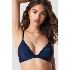 NA-KD Lingerie Biustonosz z koronkowym wykończeniem - Blue. Biustonosze marki NA-KD Lingerie. W wyprzedaży za 30.47 zł.